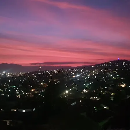 Sky View Apartment *